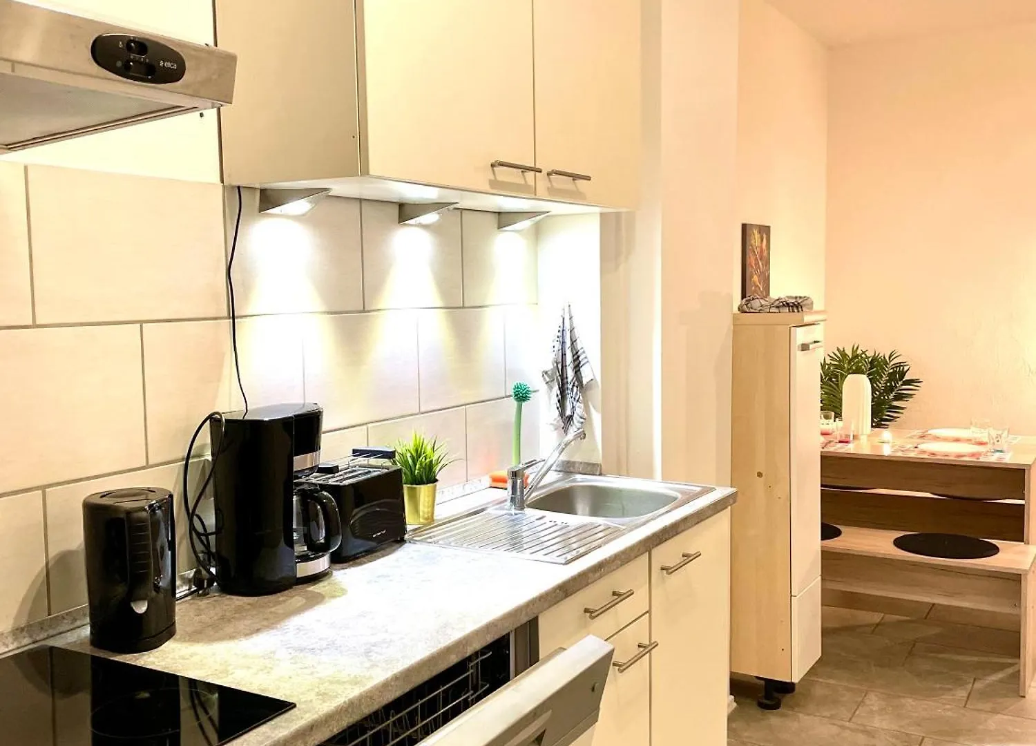 Daire Ferienwohnung Fuer 4 Personen, U-Bahn, Autobahnnaehe Fürth Almanya
